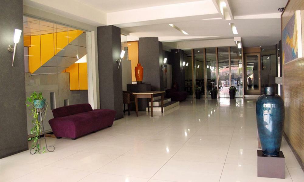 Hotel Alma Jakarta Exterior photo
