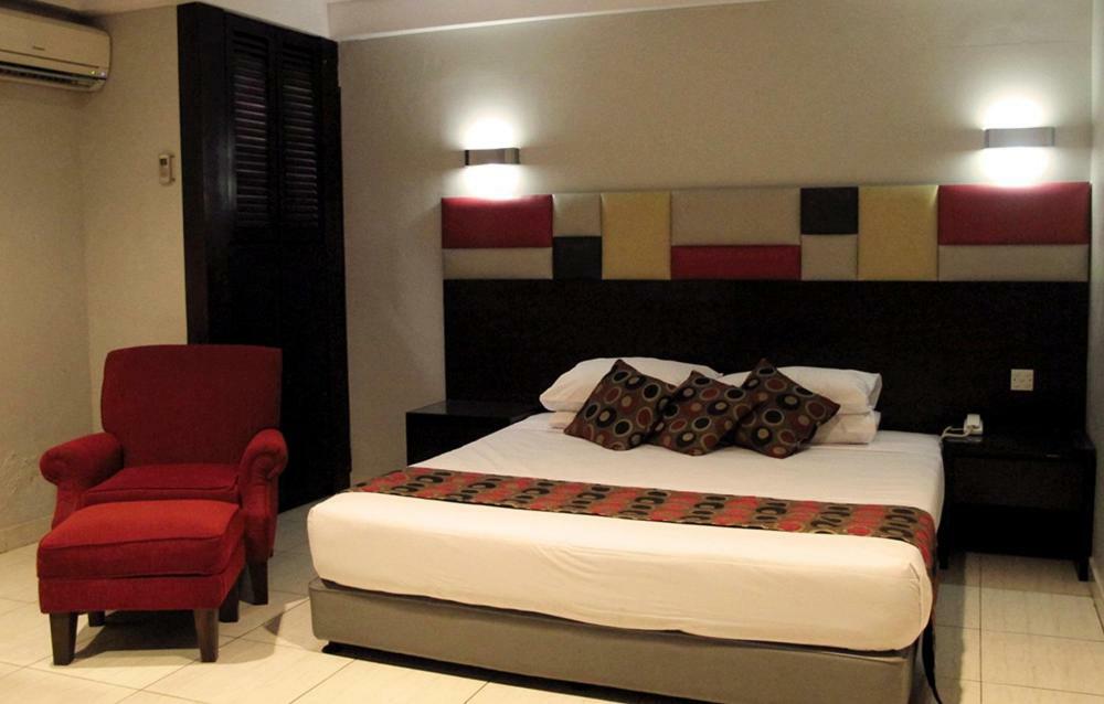 Hotel Alma Jakarta Exterior photo